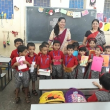 JR KG Greeting making Competition 18-19